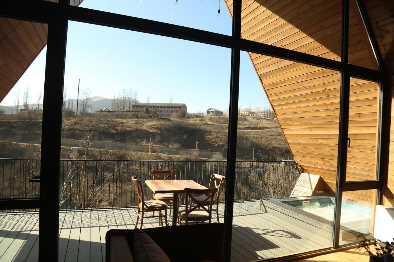 Hover Boutique Hotel Дилиян Екстериор снимка