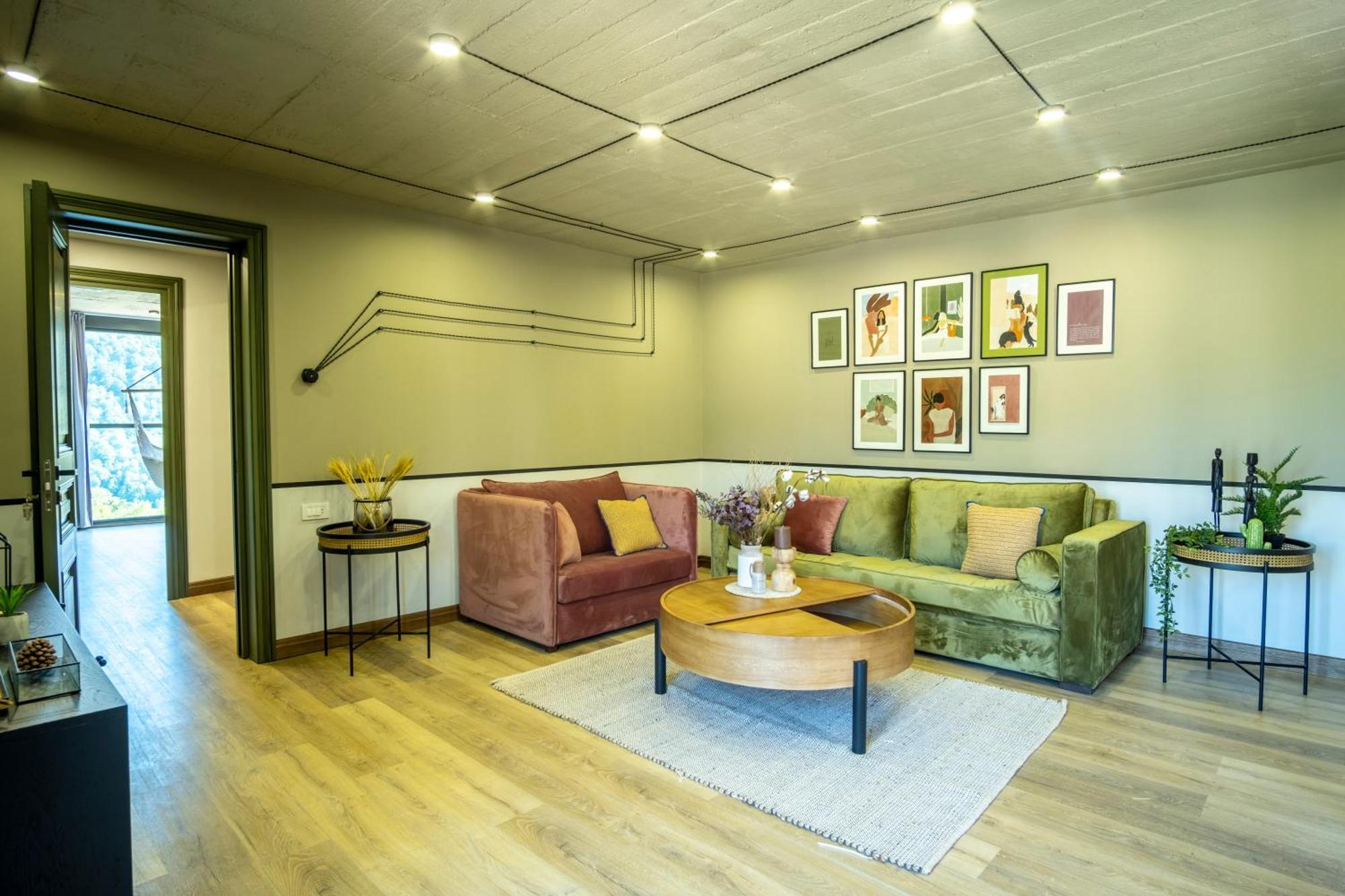 Hover Boutique Hotel Дилиян Екстериор снимка