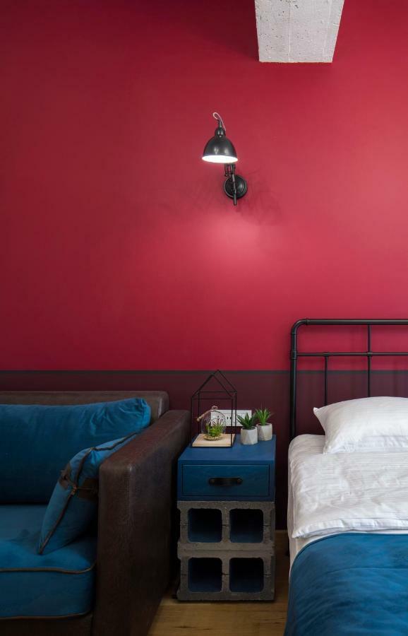Hover Boutique Hotel Дилиян Екстериор снимка