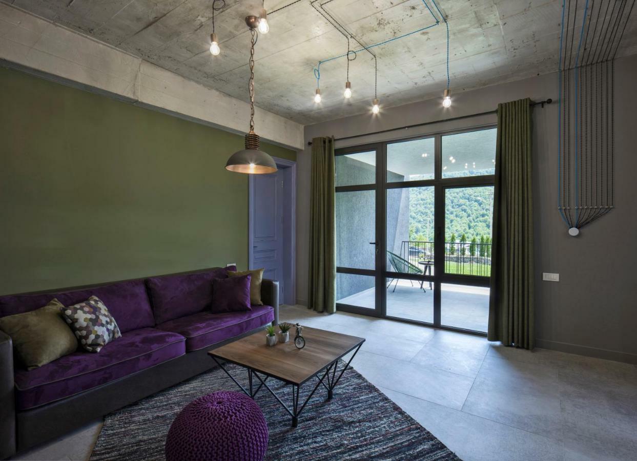 Hover Boutique Hotel Дилиян Екстериор снимка